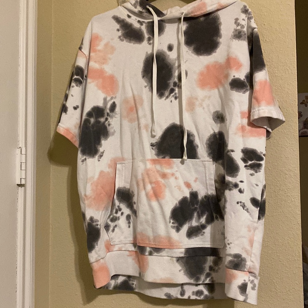 Hooded shirt